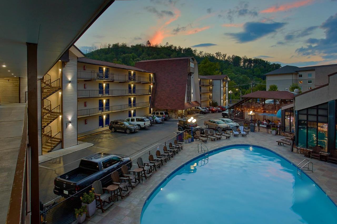 Sidney James Mountain Lodge Gatlinburg Exterior photo