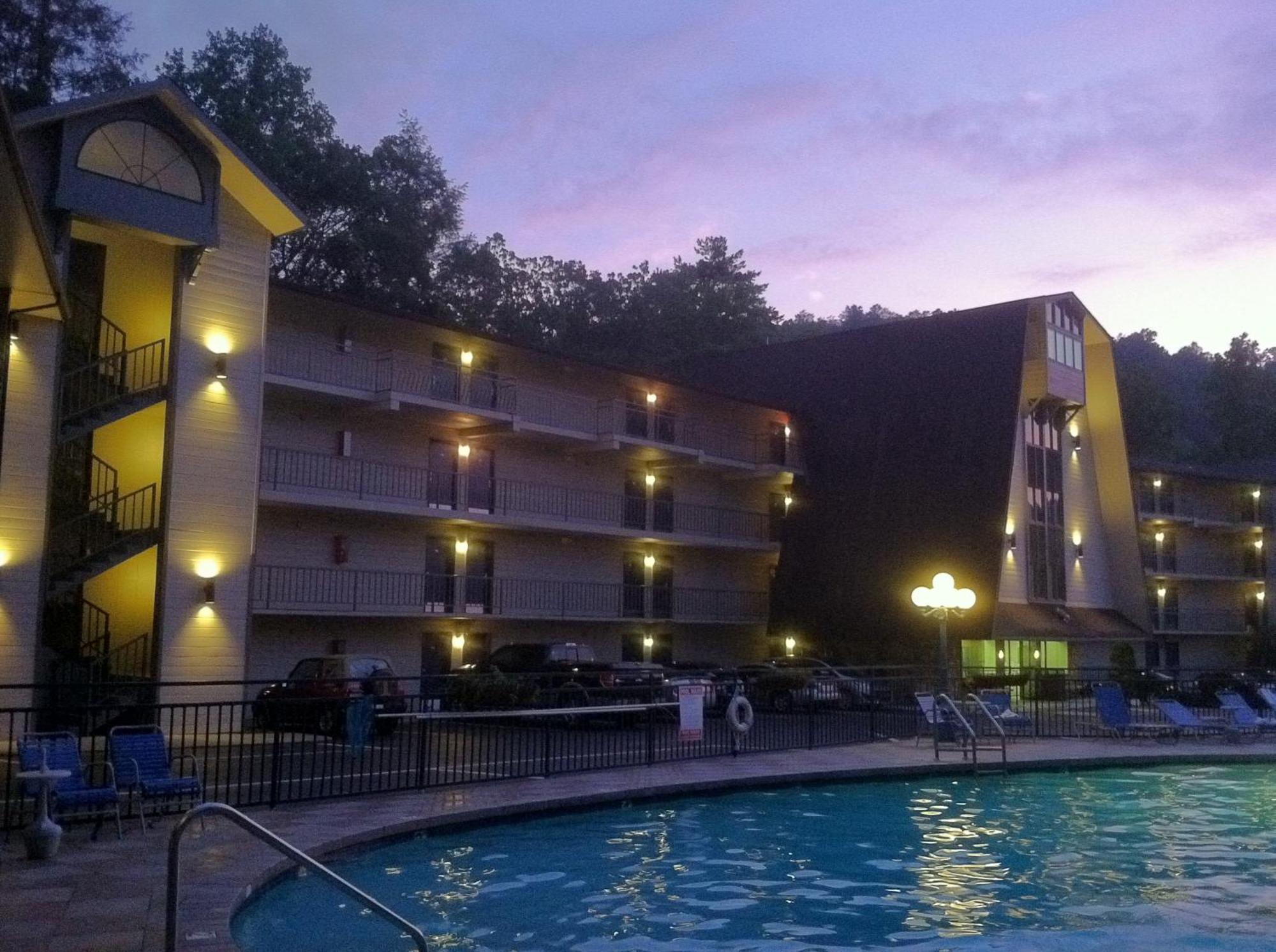 Sidney James Mountain Lodge Gatlinburg Exterior photo