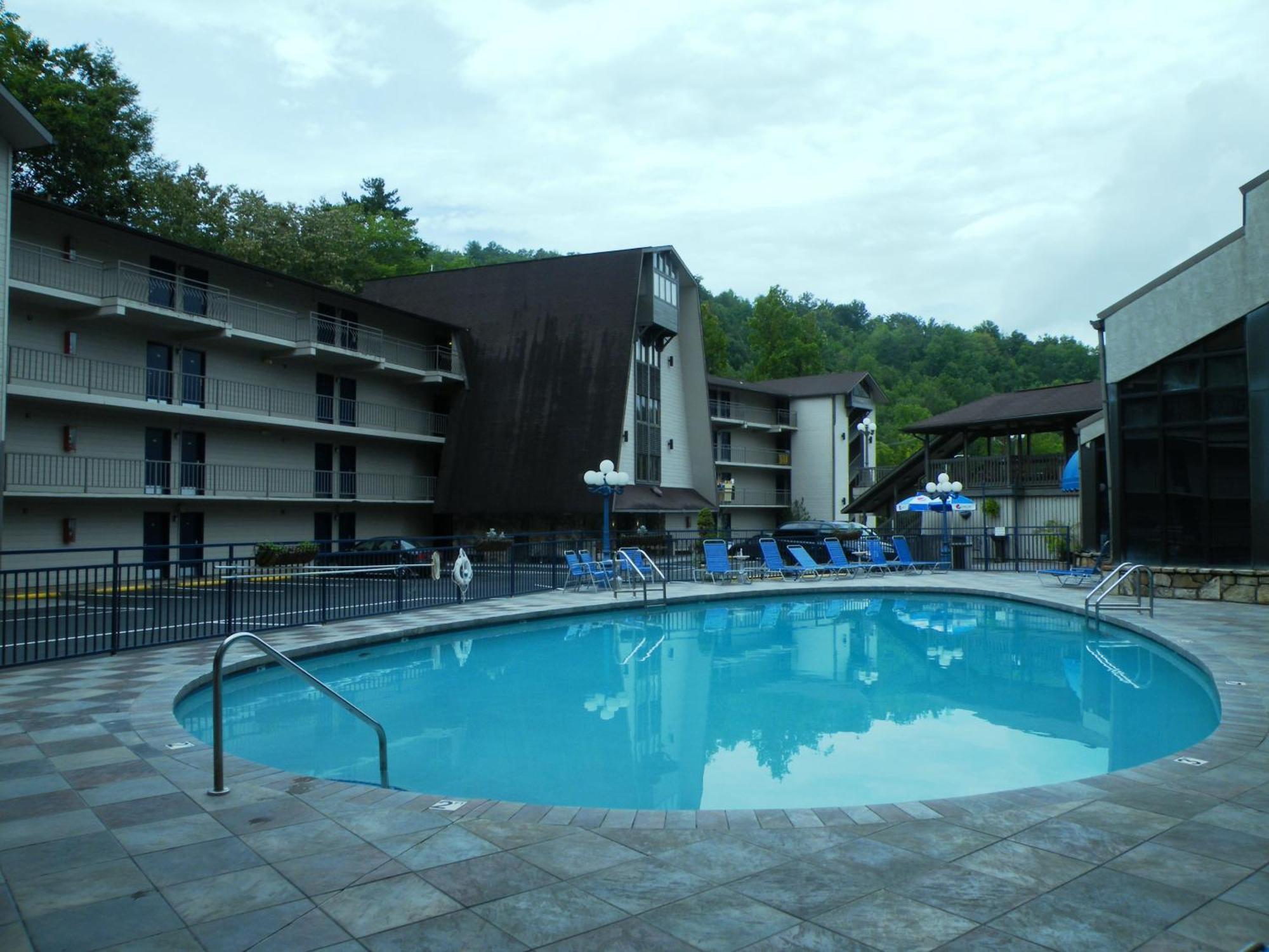 Sidney James Mountain Lodge Gatlinburg Exterior photo