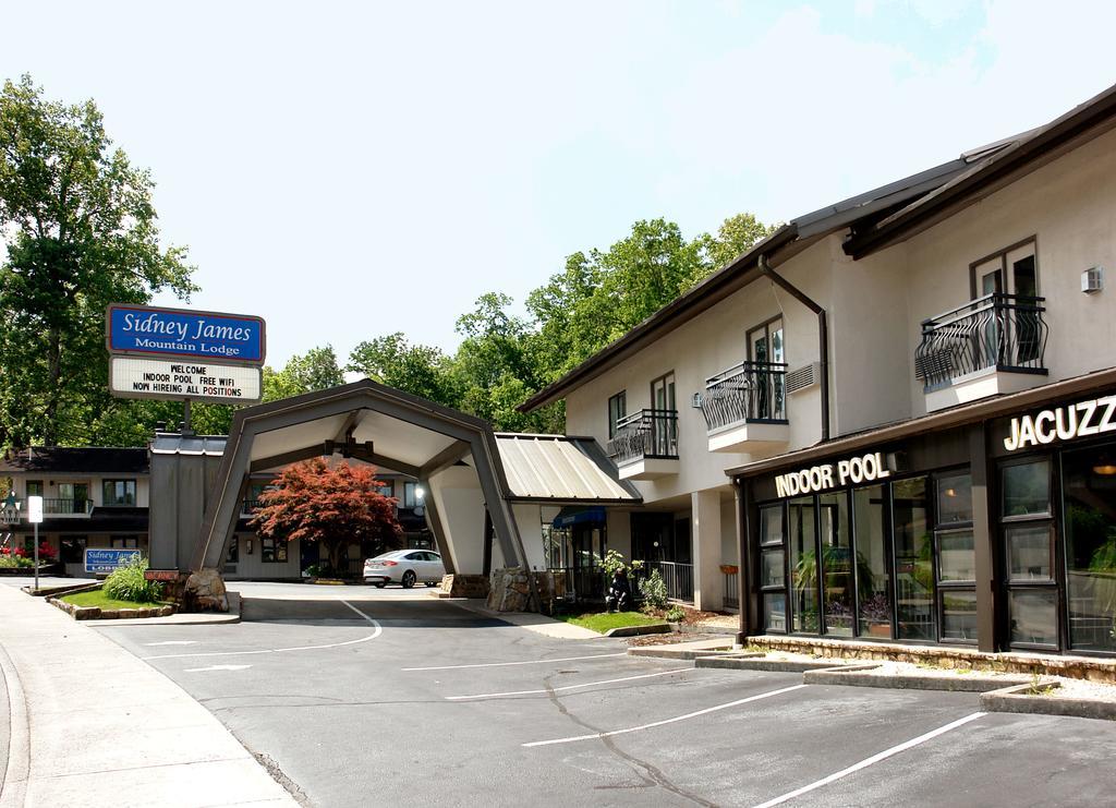 Sidney James Mountain Lodge Gatlinburg Exterior photo